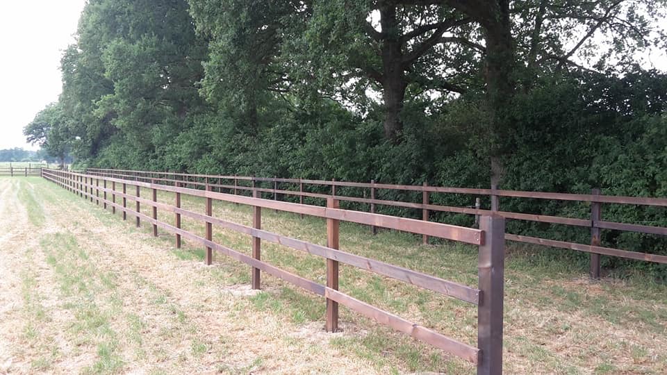 Houten Omheining